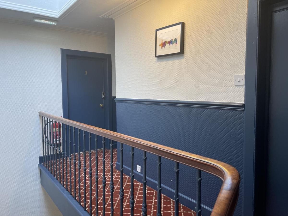 The Kingsview Townhouse - Boutique Hostel Edinburgh Exterior photo